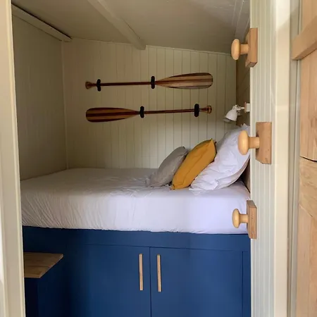 Les Au Bord Du Camping Saint-Gérons