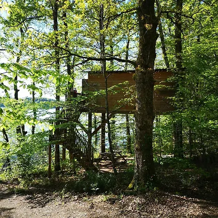 Camping Les Au Bord Du Saint-Gérons