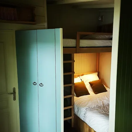 Camping Les Au Bord Du Saint-Gérons